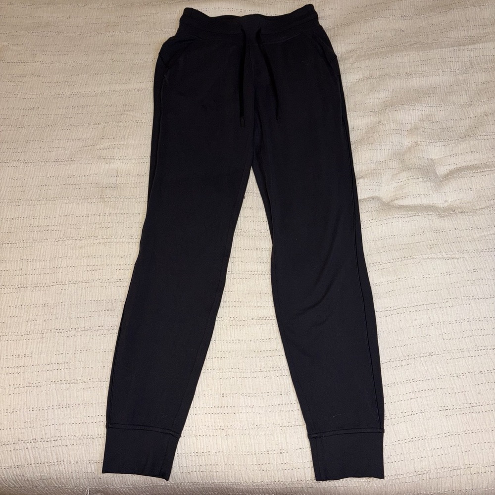 Lululemon Black Jogger Pants Women's Size 4 Drawstring Athletic Lounge Sweatpant